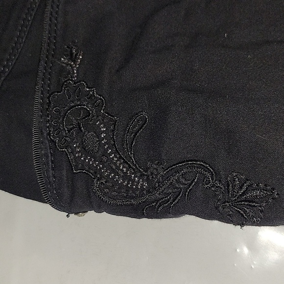 WHBM Capri Pants Embellished Cargo Pockets Black Size 12W - Picture 4 of 9